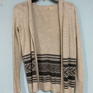 Hollister Boyfriend Cardigan in sand
